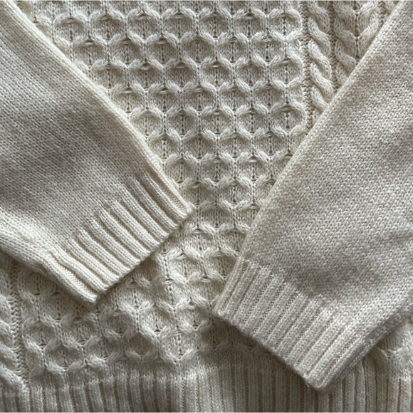 Cream Knit Pullover - Picture 2 of 4